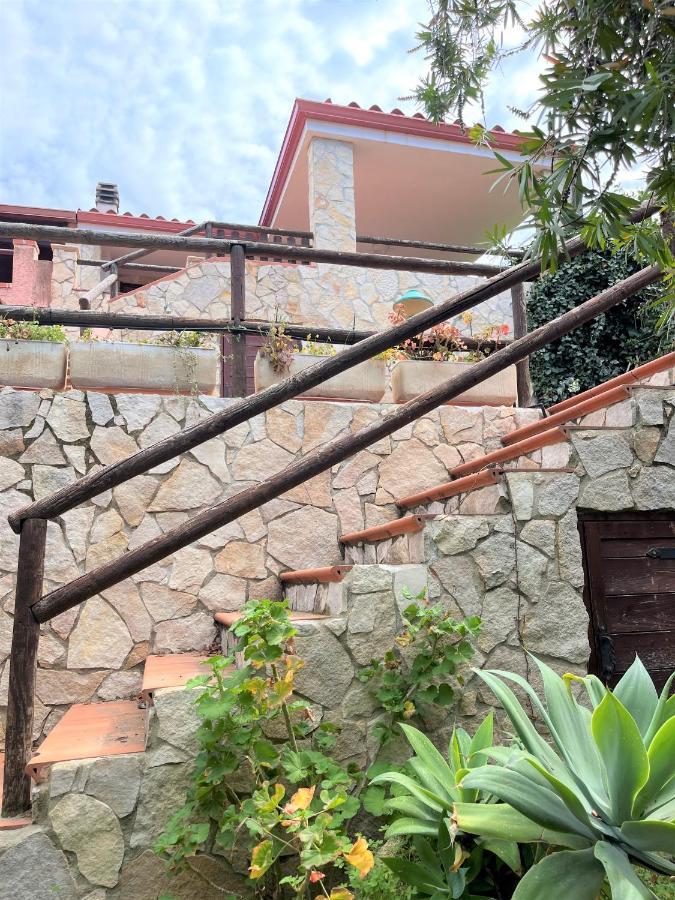 Villa Fiorilla Geremeas Bagian luar foto