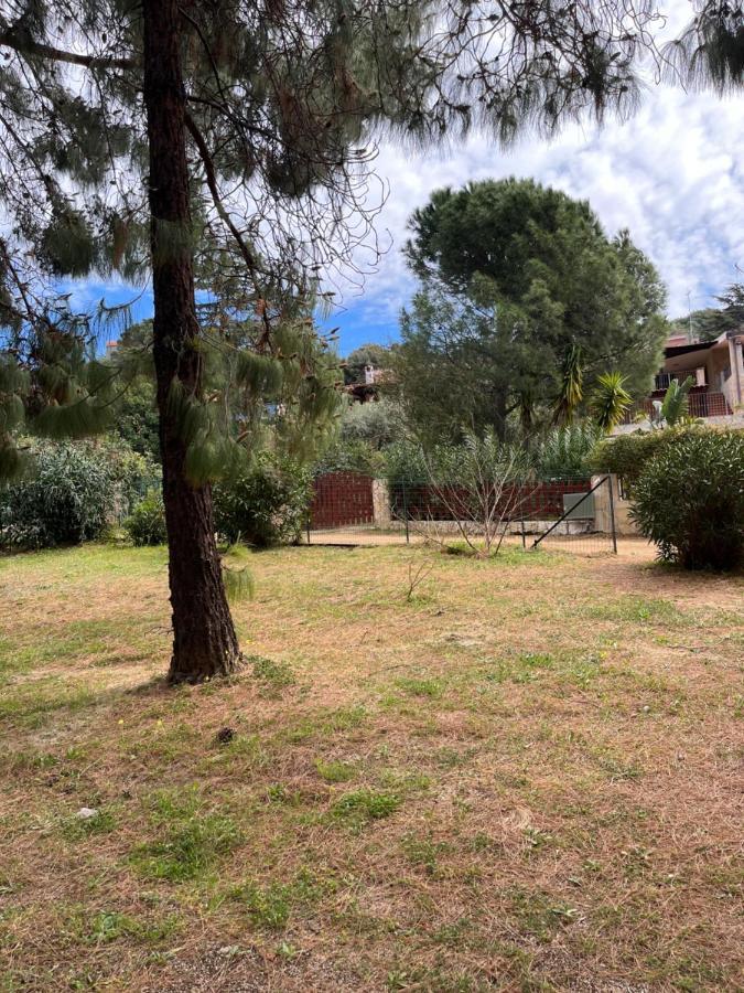 Villa Fiorilla Geremeas Bagian luar foto